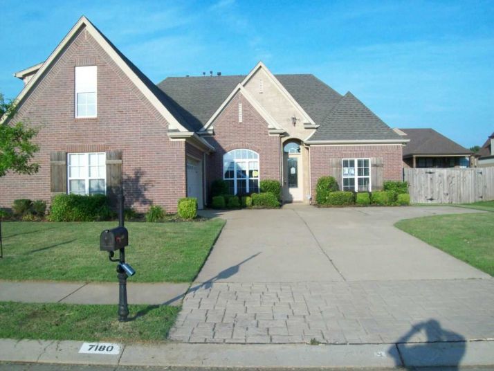 7180 Windswept Ln, Olive Branch, MS 38654