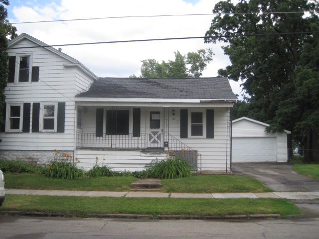 42 Eveline Street, Oshkosh, WI 54901