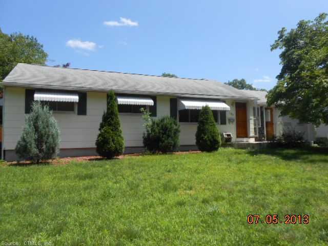 33 Conlin Dr, Enfield, CT 06082