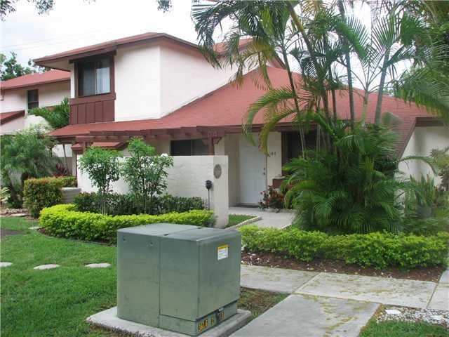 625 NW 210 ST # 204, Miami, FL 33169