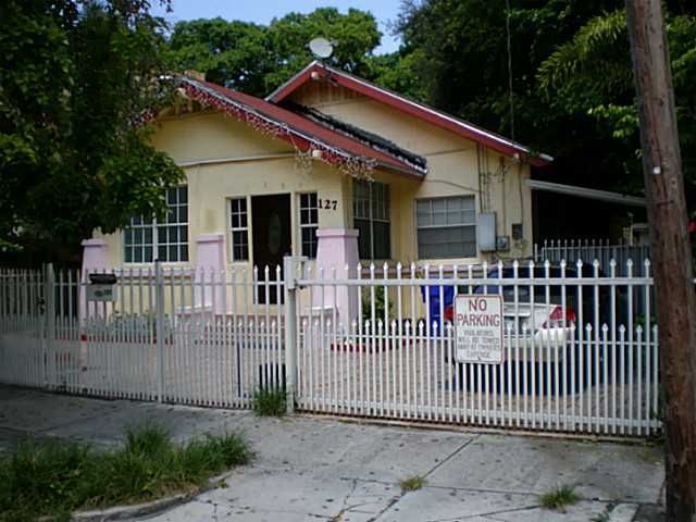 127 NW 11 AV, Miami, FL 33128