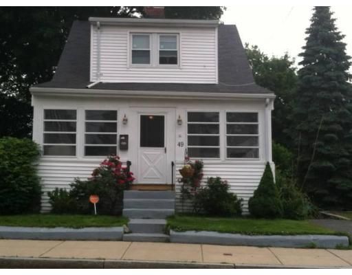 49 Danny Rd, Hyde Park, MA 02136