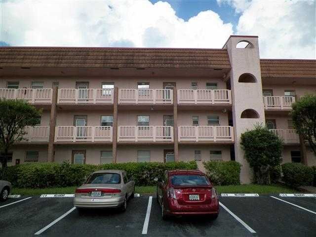 9441 Sunrise Lakes Blvd Apt 210, Fort Lauderdale, FL 33322