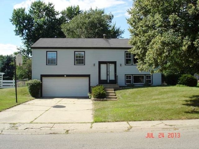 21 Old Post Rd, Montgomery, IL 60538