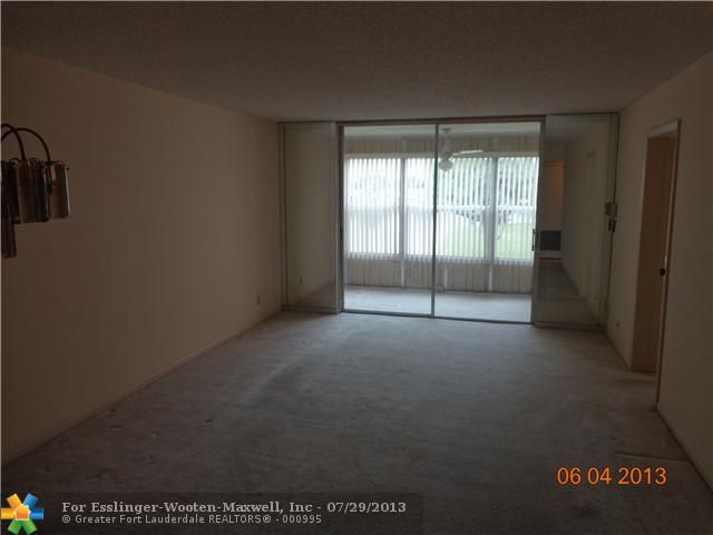 9400 Sunrise Lakes Blvd # 212, Fort Lauderdale, FL 33322