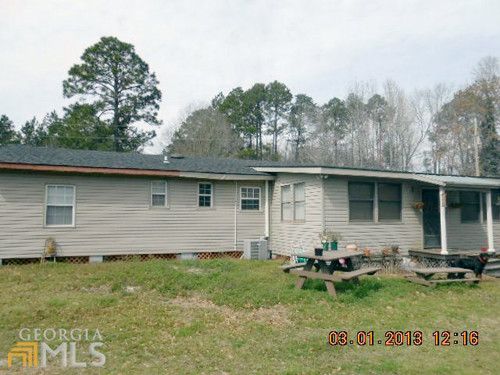 8082 Arcola Rd, Brooklet, GA 30415