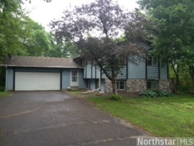 17419 Interlachen Dr Ne, Andover, MN 55304