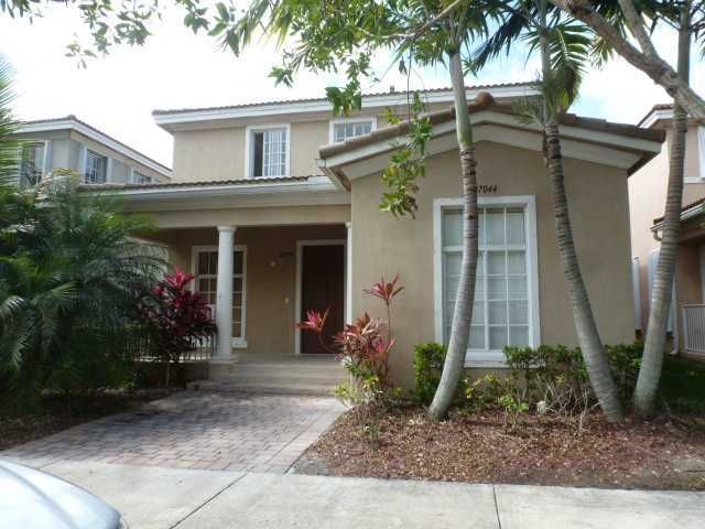 27044 SW 140 PL, Homestead, FL 33032