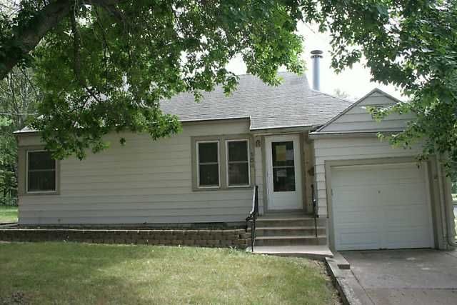 1544 Vine St, West Des Moines, IA 50265