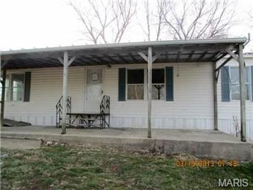 E Hill St, Clarksville, MO 63336