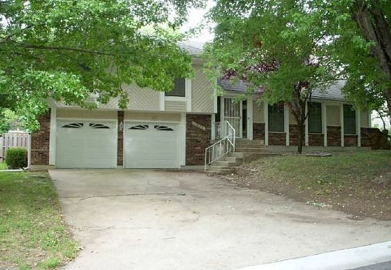 22Nd, Blue Springs, MO 64015