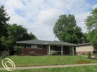 5872 Strathdon Way, Waterford, MI 48327