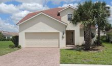 2173 Fairmont Ln Naples, FL 34120