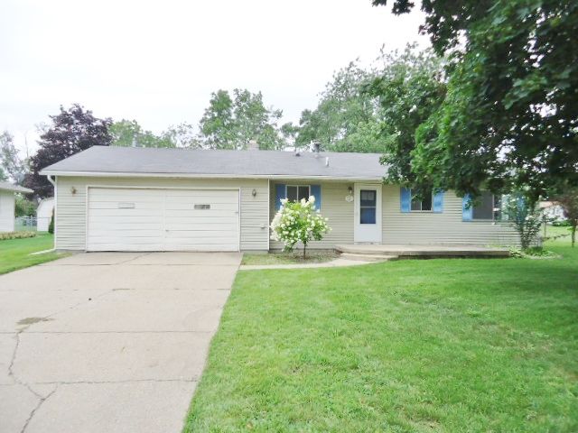 6144 Western St, Belleville, MI 48111