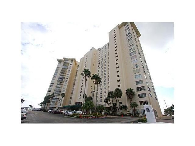 11111 BISCAYNE BL # 9G, Miami, FL 33181