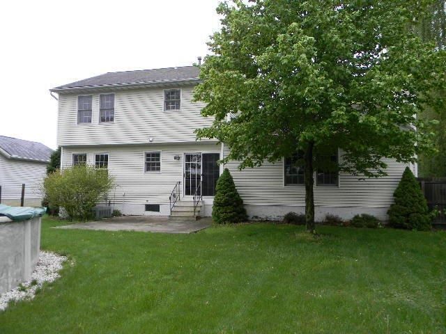 9286 Reed Rd, North Ridgeville, OH 44039