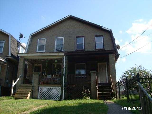 1016 W Nesquehoning St, Easton, PA 18042