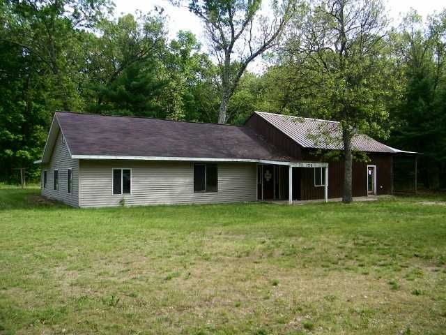 3776 Pine Ave, Newaygo, MI 49337