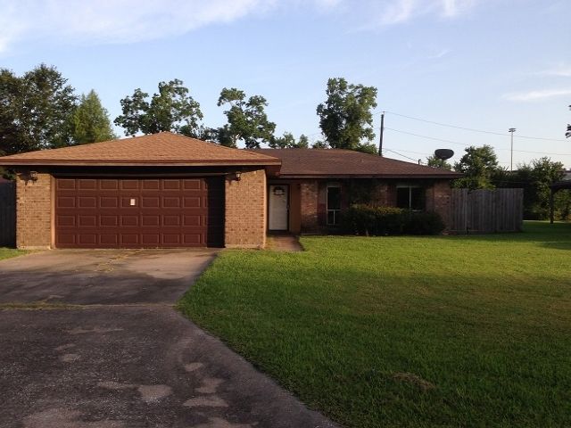 4225 Sunbury Drive, Beaumont, TX 77707