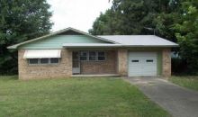 306 E Olive St Green Forest, AR 72638