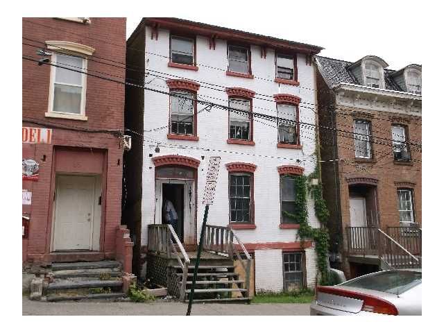 46 Farrington St, Newburgh, NY 12550