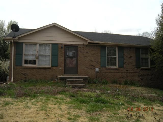 227 Old Hopkinsville Hwy, Clarksville, TN 37042