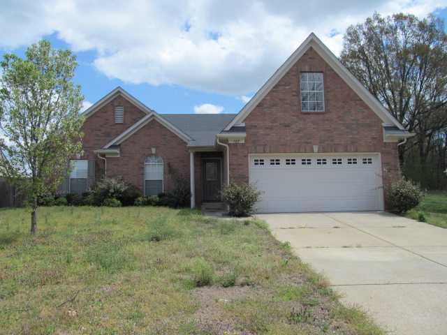 102 Oakleigh Dr, Batesville, MS 38606