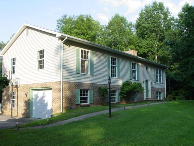 4740 Brookridge Road, Roanoke, VA 24014