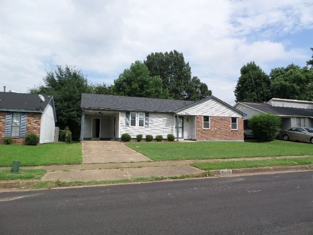 4270 Cary Hill Dr, Memphis, TN 38141