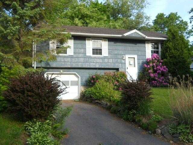 38 Carriage Dr, Naugatuck, CT 06770