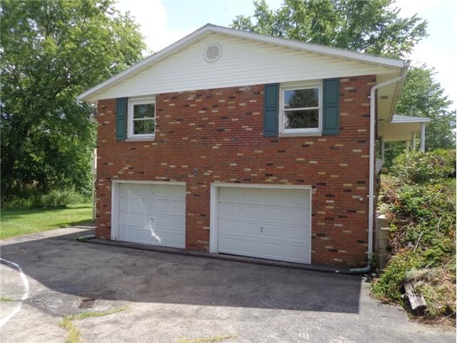 3438 Colonial Drive, Springfield, OH 45504