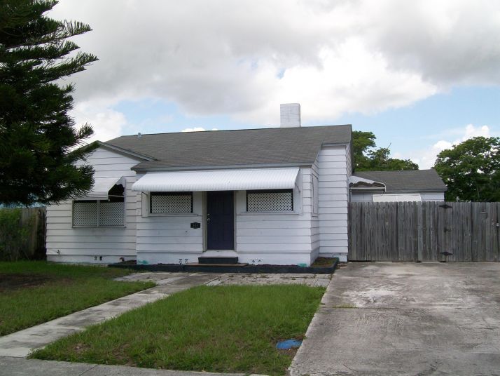 301 N 11th St, Fort Pierce, FL 34950