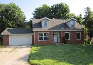 833 E Mentor St, Springfield, MO 65810