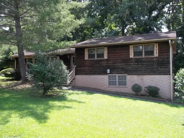 6658 Kellogg Dr, Acworth, GA 30102