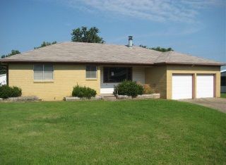 357 N Shawnee Ct, Nowata, OK 74048