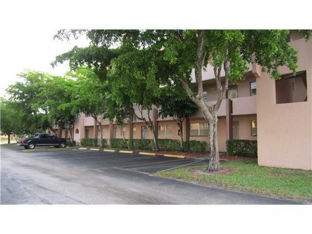 2751 SUNRISE LAKES DR # 104, Fort Lauderdale, FL 33322