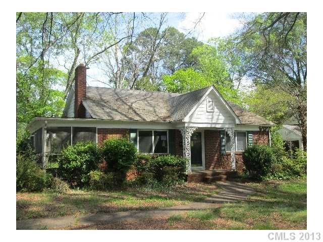 909 Fugate Ave, Charlotte, NC 28205