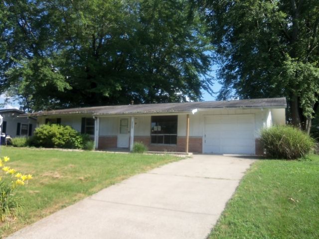 5 Rutledge Dr, Terre Haute, IN 47803