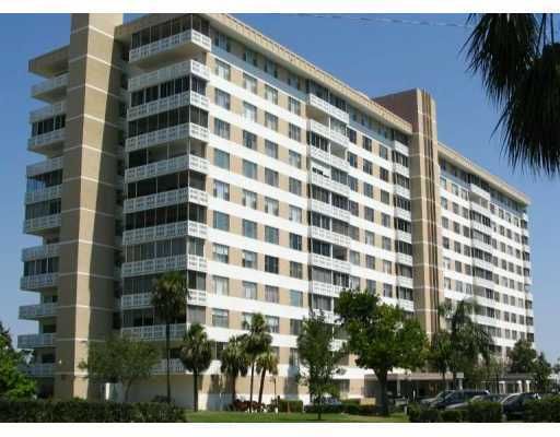 4001 Hillcrest Dr Apt 511, Hollywood, FL 33021