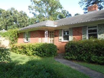 2613 Winstead Rd, Rocky Mount, NC 27804