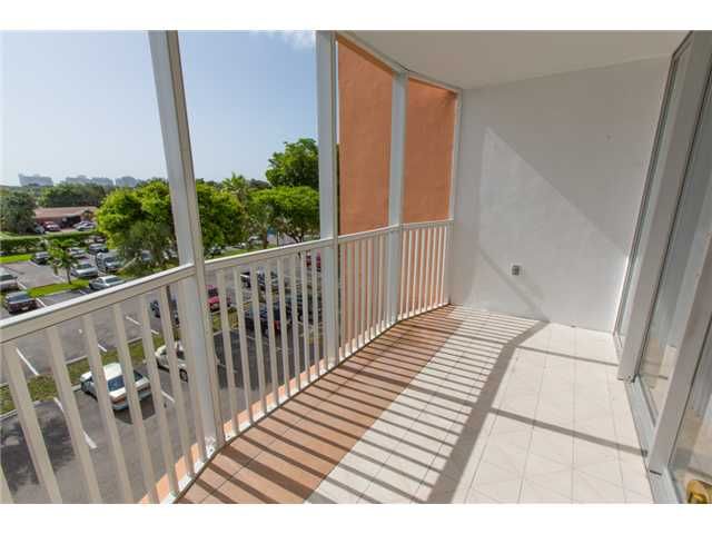 1780 NE 191 ST # 408-2, Miami, FL 33179