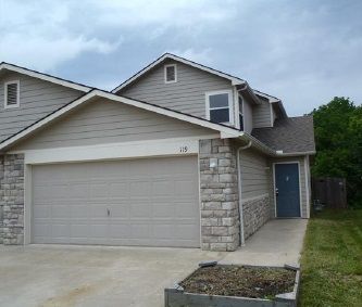 119 Silver Leaf Ln, Baldwin City, KS 66006