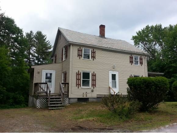 17 Curtis St, Claremont, NH 03743