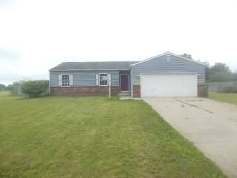 1277 E Longwood Est, Shelbyville, IN 46176