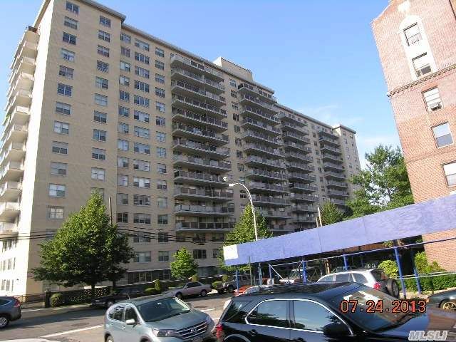 175 20 Wexford Terrace 9f, Jamaica, NY 11432