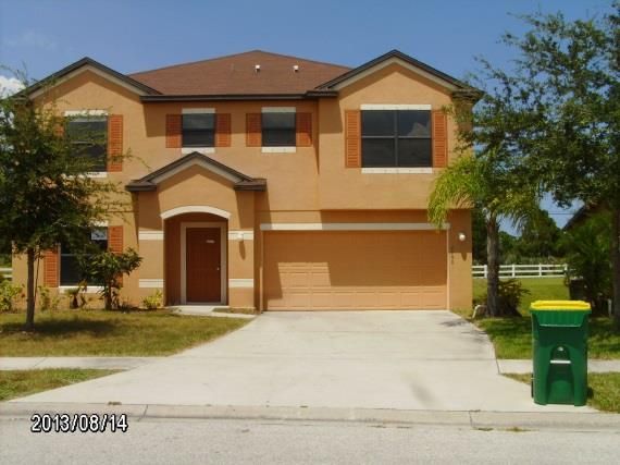 4490 Millicent Circ, Melbourne, FL 32901