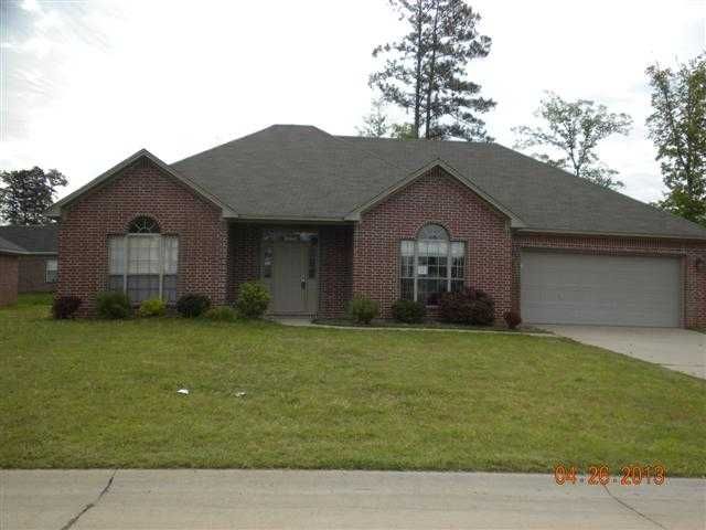 1208 Pleasant Pointe Cir, Bryant, AR 72022