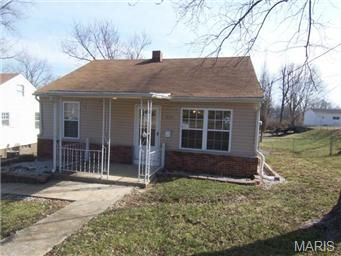 830 Vine St, Festus, MO 63028