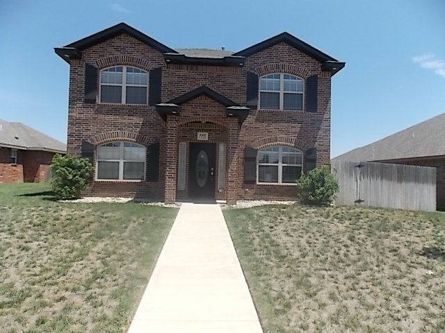 8305 Vail Drive, Amarillo, TX 79118