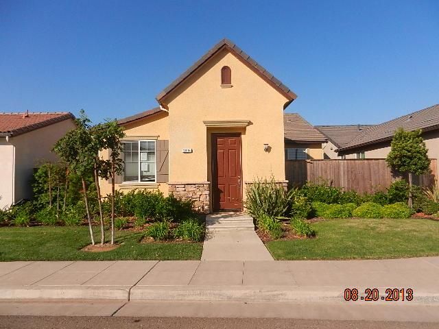 1874 N. Highland Ave, Clovis, CA 93619